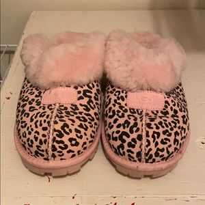 UGG Slipons